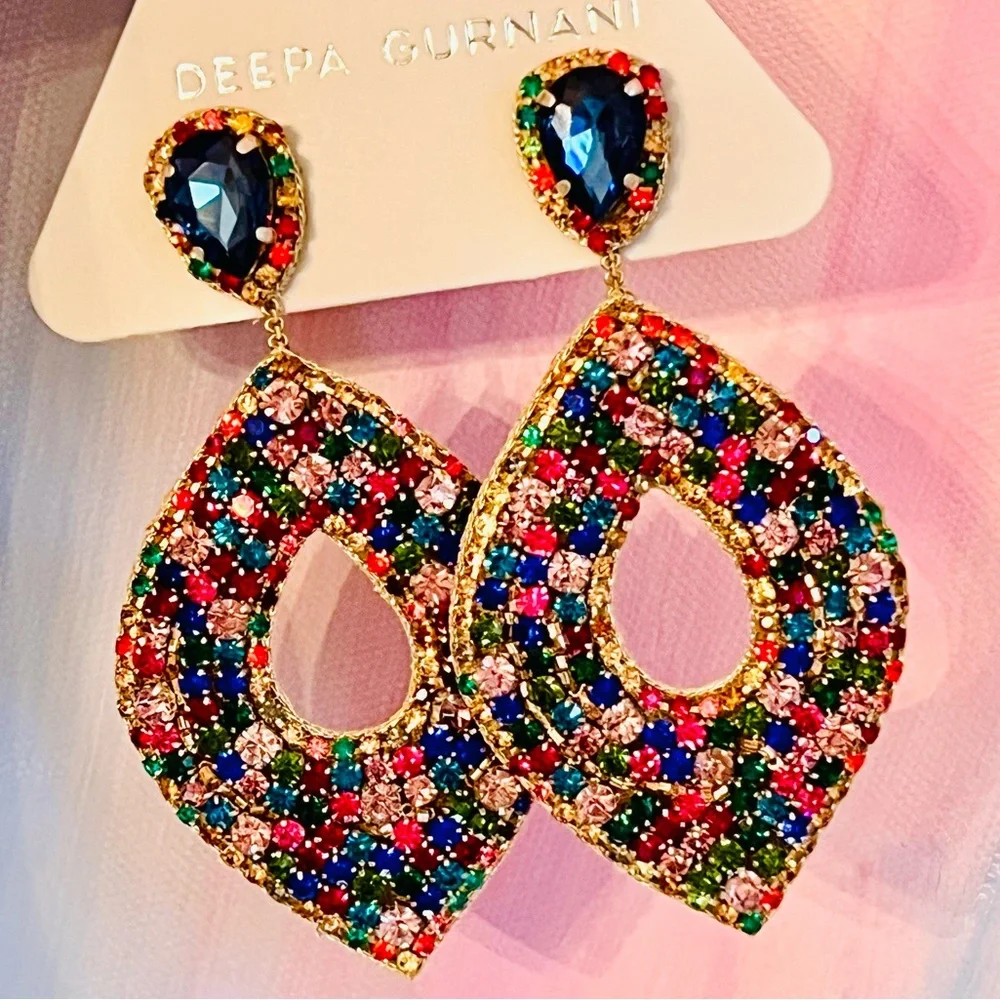 🌺🎉HP🎉🌺 NWT Deepa Gurnani Luxe Beaded Crystal Chandeliers - Picture 11 of 17